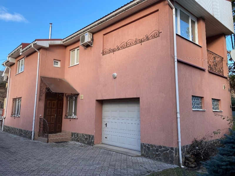 Продається будинок в м. Ужгород