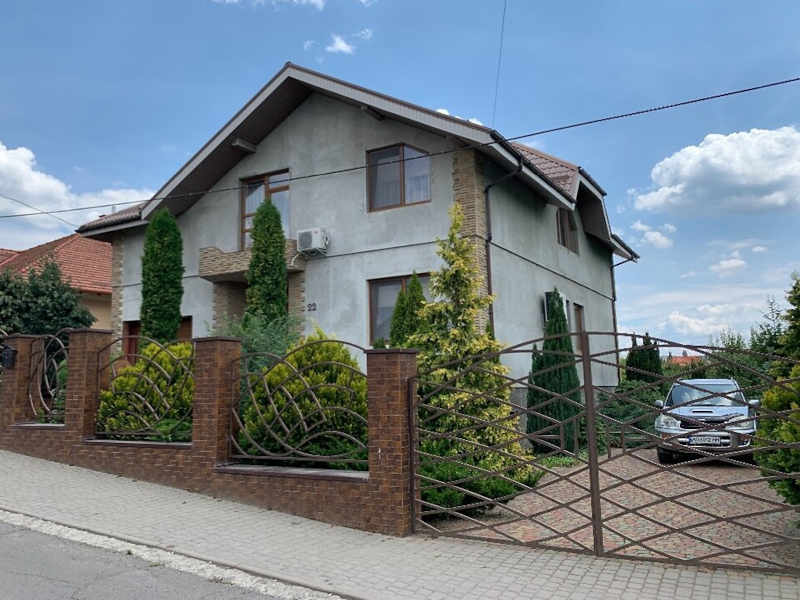 Продається будинок в м. Ужгород